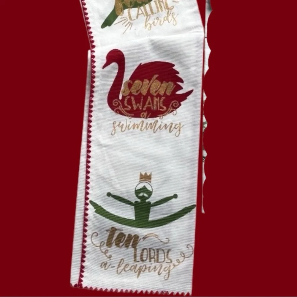 Crate&Barrel Christmas Hand Towel - NWT